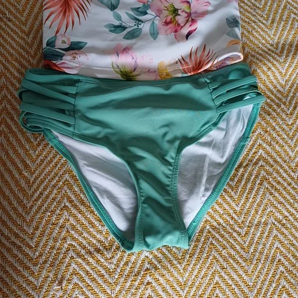 NWT M.I.D. Girls Two-Piece Floral Swimsuit Size 7-8 - Picture 4 of 8
